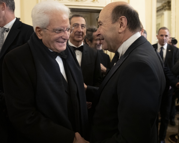 Il Presidente della Repubblica Sergio Mattarella con Dominique Meyer, Sovrintendente e Direttore artistico del Teatro alla Scala,in occasione all'inaugurazione della stagione d’opera e balletto 2022-2023 del Teatro alla Scala
