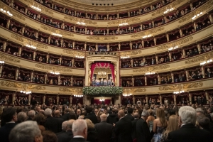 Il Presidente della Repubblica Sergio Mattarella e la Sig.ra Laura, all'inaugurazione della stagione d’opera e balletto 2022-2023 del Teatro alla Scala
