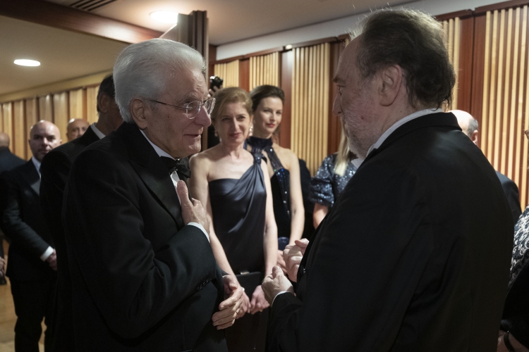 Il Presidente della Repubblica Sergio Mattarella e la Sig.ra Laura con il M° Riccardo Chailly, Direttore d’Orchestra
