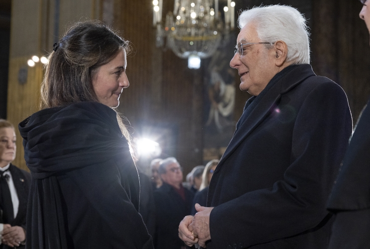 Il Presidente Sergio Mattarella con Stella Coppi, vedova di Franco Frattini, Presidente del Consiglio di Stato