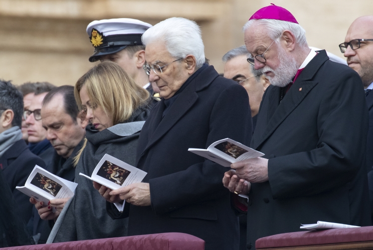 Il Presidente Sergio Mattarella ai funerali del Papa emerito Benedetto XVI