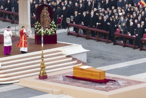 Il Presidente della Repubblica Sergio Mattarella alle Esequie Solenni del Papa emerito Benedetto XVI