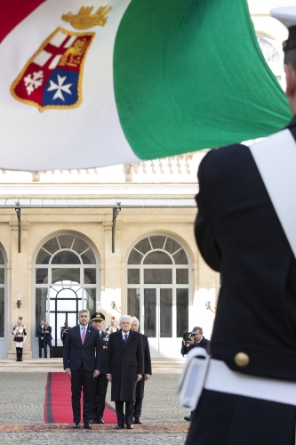 Il Presidente della Repubblica Sergio Mattarella con Mario Abdo Benítez,Presidente della Repubblica del Paraguay,ricevono gli onori militari
