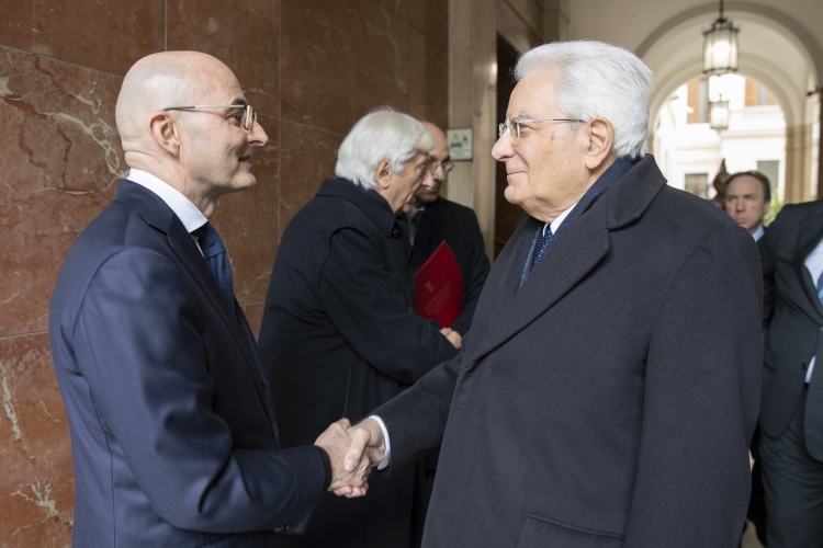 Il Presidente della Repubblica Sergio Mattarella saluta il neo eletto Vice Presidente del Consiglio Superiore della Magistratura Fabio Pinelli

