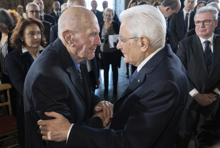 Il Presidente Sergio Mattarella con Sami Modiano, al termine della celebrazione del Giorno della Memoria
