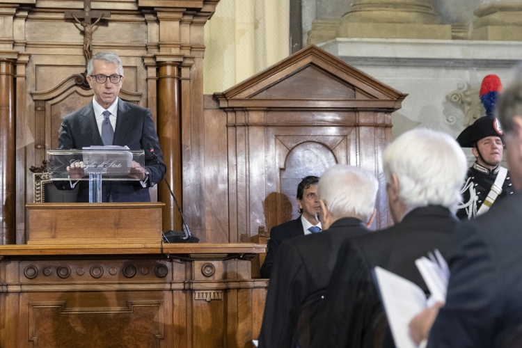 Il Presidente della Repubblica Sergio Mattarella durante la cerimonia di insediamento del nuovo Presidente del Consiglio di Stato Luigi Maruotti e presentazione della relazione sull' attività della giustizia amministrativa
)