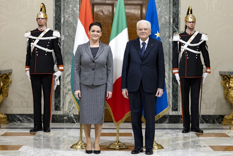 Il Presidente Sergio Mattarella con Katalin Novák, Presidente di Ungheria, in visita ufficiale