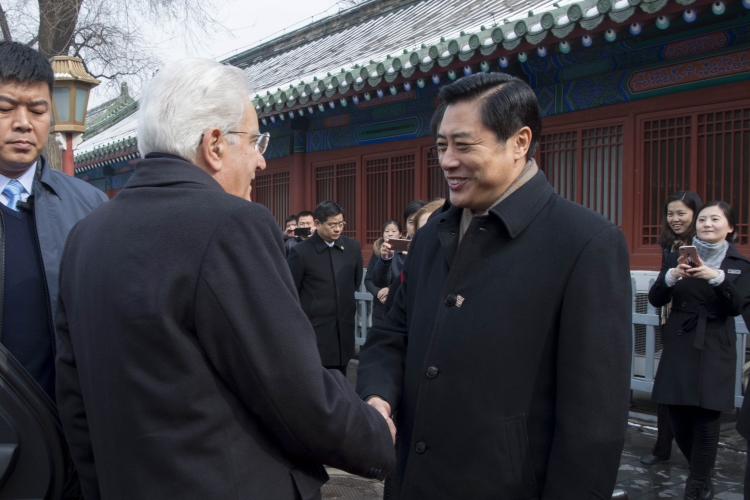 Il Pesidente Sergio Mattarella al Tempio di Confucio accolto dal Vice Ministro della Cultura Cinese