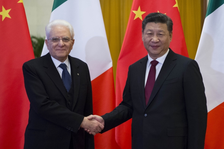 Il Presidente della Repubblica Italiana Sergio Mattarella, con il Presidente della Repubblica Popolare Cinese