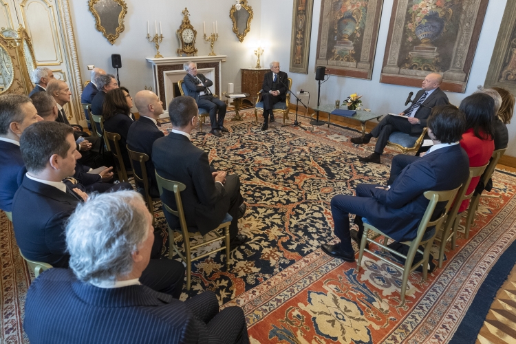 Il Presidente della Repubblica Sergio Mattarella incontra una delegazione della Luiss Alumni