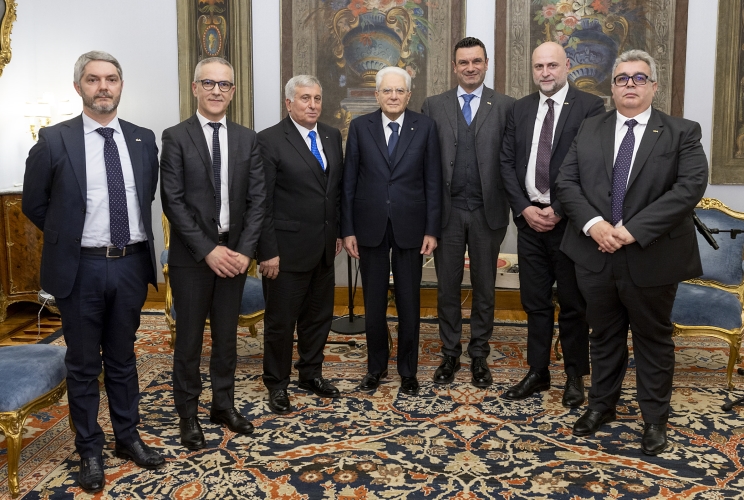 Il Presidente Sergio Mattarella al termine dell'incontro con Cristiano Fini, Presidente nazionale della Confederazione Italiana Agricoltori e una delegazione della Confederazione