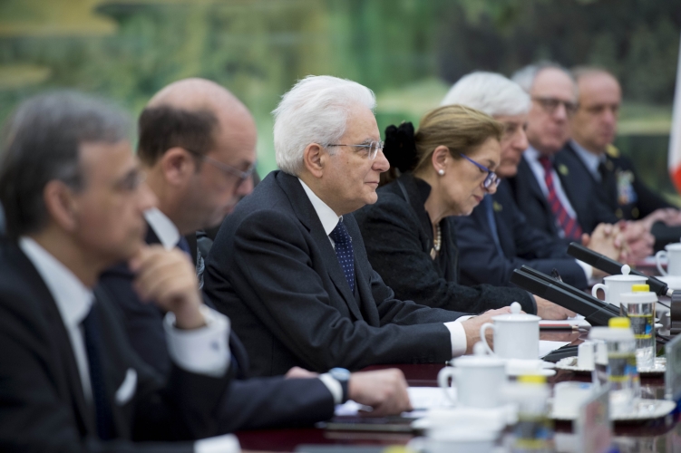 Il Presidente Sergio Mattarella nel corso dei colloqui con il Primo Ministro della Repubblica Popolare Cinese Li Keqiang