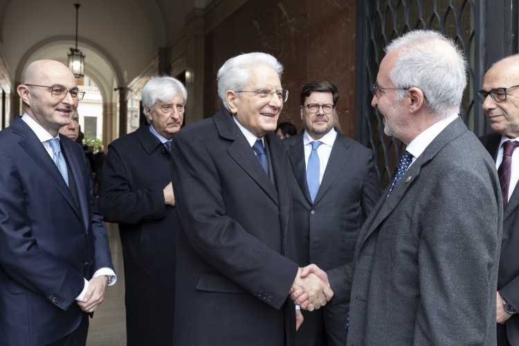 Il Presidente della Repubblica Sergio Mattarella saluta Pietro Curzio, Primo Presidente della Corte di Cassazione al termine dell'Assemblea Plenaria del Consiglio Superiore della Magistratura per la nomina del Primo Presidente della Corte di Cassazione 
