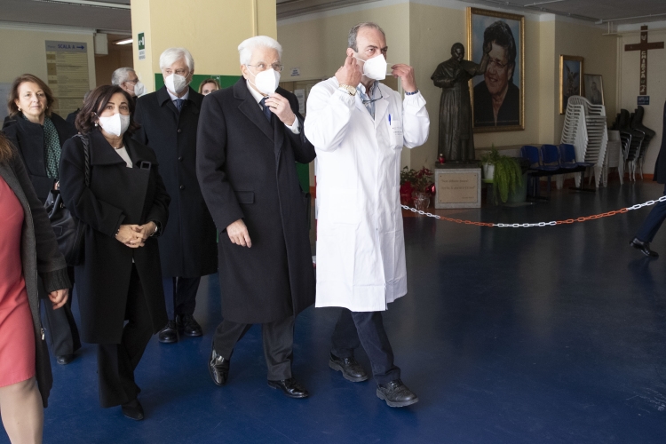 Il Presidente della Repubblica Sergio Mattarella a Crotone
