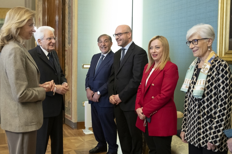 Il Presidente della Repubblica Sergio Mattarella e la Sig.ra Laura con Ignazio La Russa, Presidente del Senato della Repubblica,Lorenzo Fontana, Presidente della Camera dei Deputati,Giorgia Meloni, Presidente del Consiglio dei Ministri,Silvana Sciarra, Presidente della Corte costituzionale,in occasione della celebrazione della “Giornata Internazionale della Donna” 
