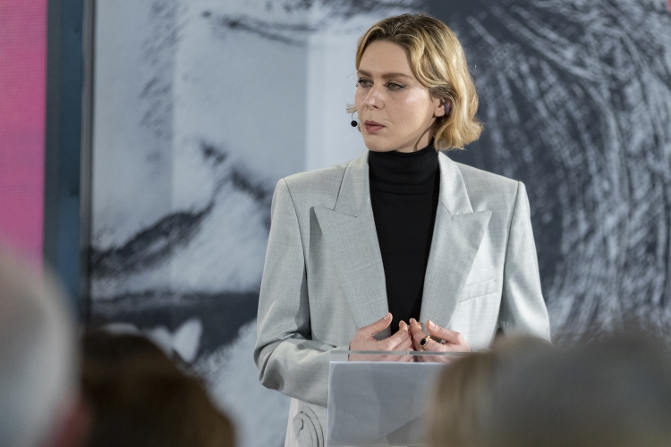 La presentatrice Elena Radonicich,in occasione della celebrazione della “Giornata Internazionale della Donna” 
(foto di Francesco Ammendola - Ufficio per la Stampa e la Comunicazione della Presidenza della Repubblica)