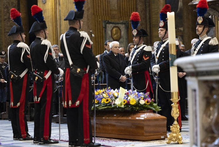 Il Presidente Sergio Mattarella alle esequie di Stato del Prof. Avv. Alfonso Quaranta, Presidente Emerito della Corte costituzionale