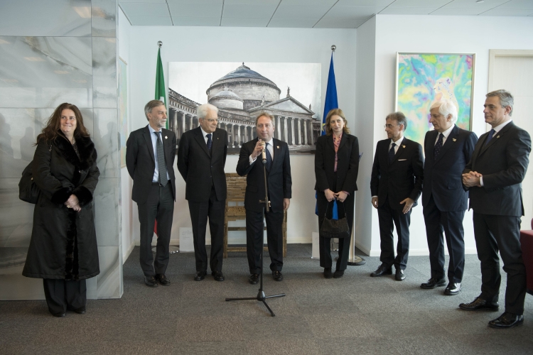 Il Presidente Sergio Mattarella incontra il personale del Consolato Generale d'Italia a Chongqing