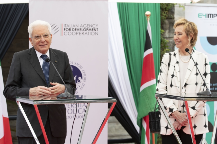 Il Presidente della Repubblica Sergio Mattarella con il Presidente della Fondazione E4Impact, Letizia Moratti, all’E4Impact Accelerator a Nairobi
