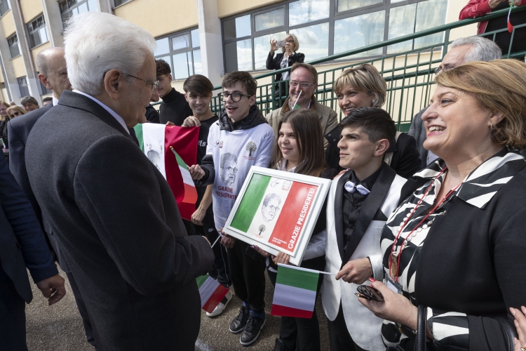 Il Presidente della Repubblica Sergio Mattarella all'Istituto Tecnico Guido Carli di Casal di Principe,in occasione della Giornata nazionale della memoria e dell'impegno in ricordo delle vittime delle mafie
