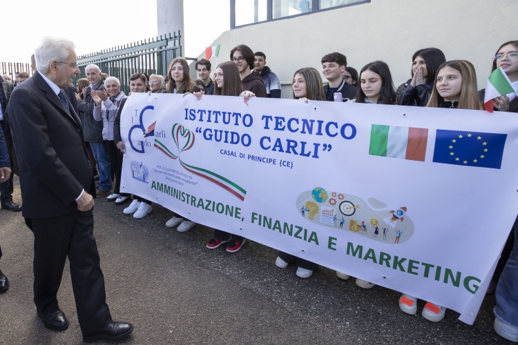 Il Presidente della Repubblica Sergio Mattarella all'Istituto Tecnico Guido Carli di Casal di Principe,in occasione della Giornata nazionale della memoria e dell'impegno in ricordo delle vittime delle mafie
