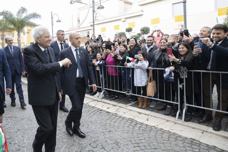 Il Presidente della Repubblica Sergio Mattarella alla Chiesa di San Nicola di Bari di Casal di Principe,luogo dell’omicidio di don Peppe Diana
