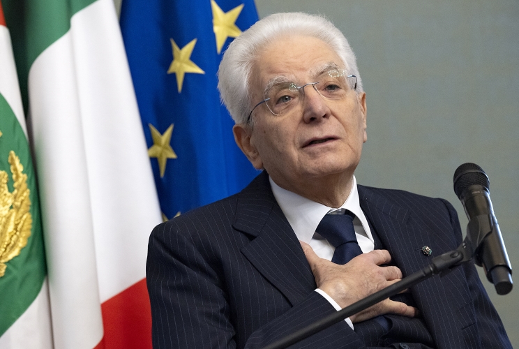 Il Presidente Sergio Mattarella in occasione dell'incontro con una delegazione dell'Associazione culturale Scuola di preparazione sociale di Trento