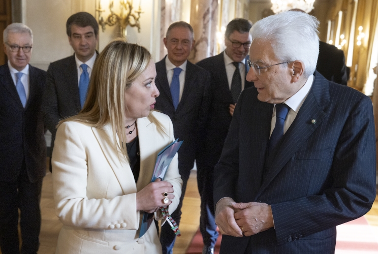 Il Presidente Sergio Mattarella in occasione dell'incontro con Giorgia Meloni, Presidente del Consiglio dei Ministri, ed altri membri del Governo, in vista del Consiglio Europeo