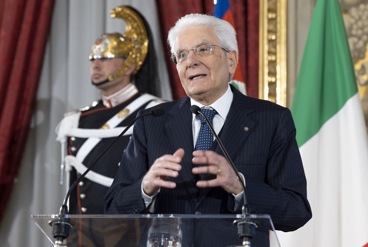 Il Presidente Sergio Mattarella in occasione della cerimonia di consegna delle onorificenze dell’Ordine al Merito della Repubblica Italiana conferite “motu proprio” a cittadini distintisi per atti di eroismo e impegno civile