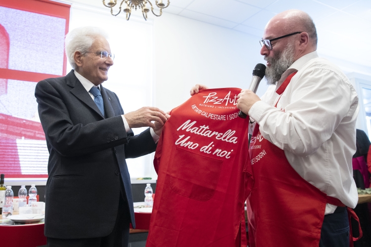 Il Presidente della Repubblica Sergio Mattarella a Monza al nuovo ristorante “PizzAut”, in occasione della Giornata mondiale per la consapevolezza sull’autismo

