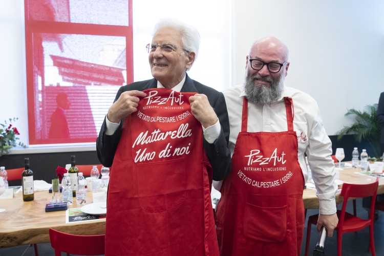 Il Presidente della Repubblica Sergio Mattarella a Monza al nuovo ristorante “PizzAut”, in occasione della Giornata mondiale per la consapevolezza sull’autismo
