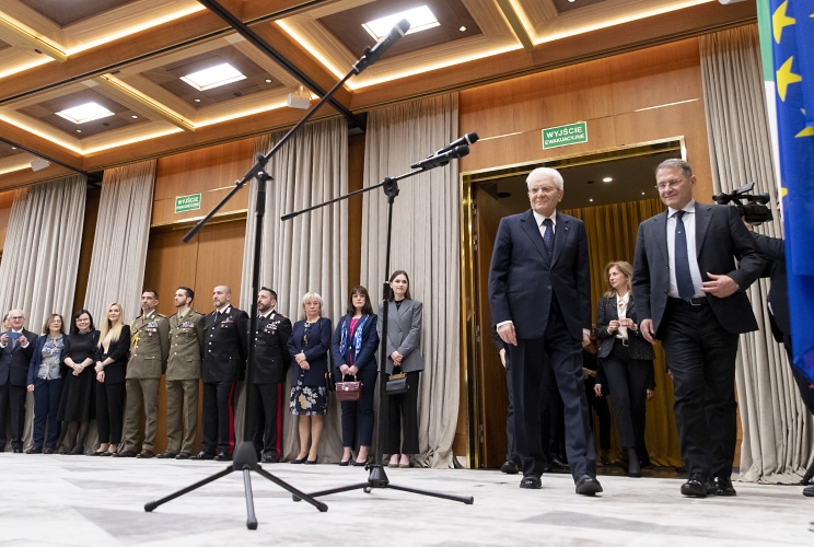 Il Presidente della Repubblica Sergio Mattarella durante l'incontro il personale dell'Ambasciata