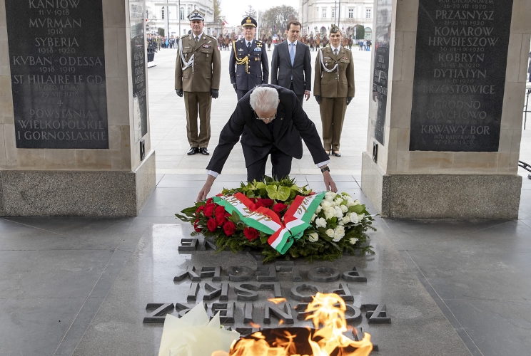 Il Presidente della Repubblica Sergio Mattarella in occasione della deposizione di una corona al Sacello del Milite Ignoto