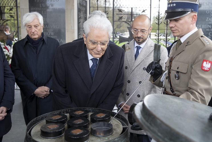 Il Presidente della Repubblica Sergio Mattarella in occasione della deposizione di una corona al Sacello del Milite Ignoto