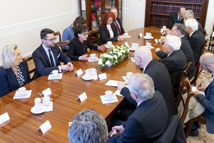 Il Presidente della Repubblica Sergio Mattarella con il Presidente del Sejm Elzbieta Witek
