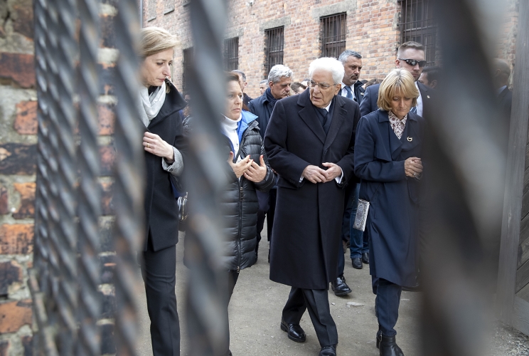 Il Presidente della Repubblica Sergio Mattarella visita il Museo di Auschwitz - Birkenau