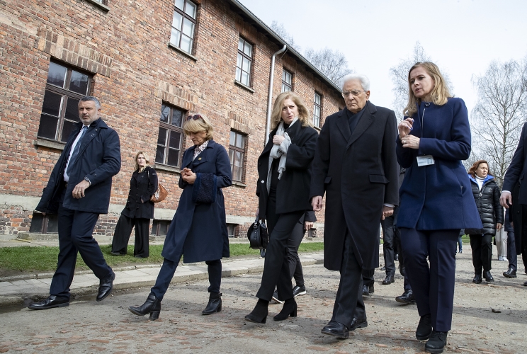 Il Presidente della Repubblica Sergio Mattarella visita il Museo di Auschwitz - Birkenau
