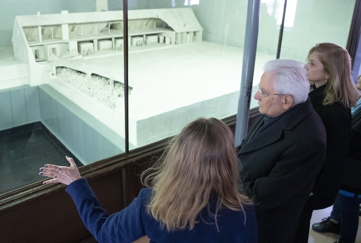 Il Presidente della Repubblica Sergio Mattarella visita il Museo di Auschwitz - Birkenau