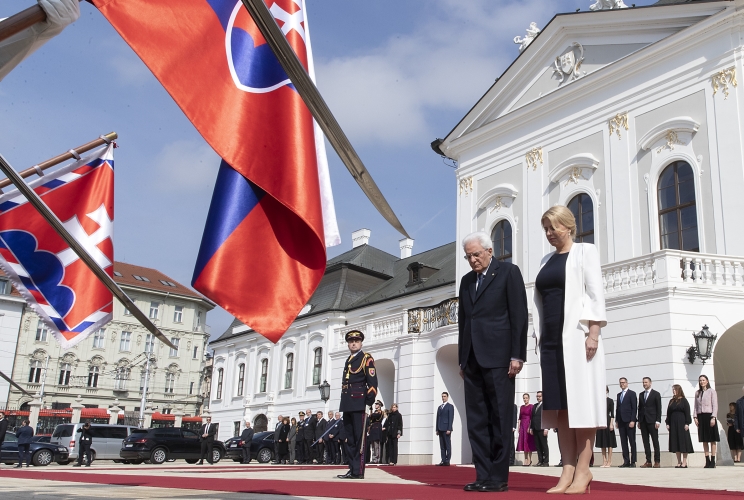  Il Presidente Sergio Mattarella e la Presidente della Repubblica Slovacca Zuzana Caputova