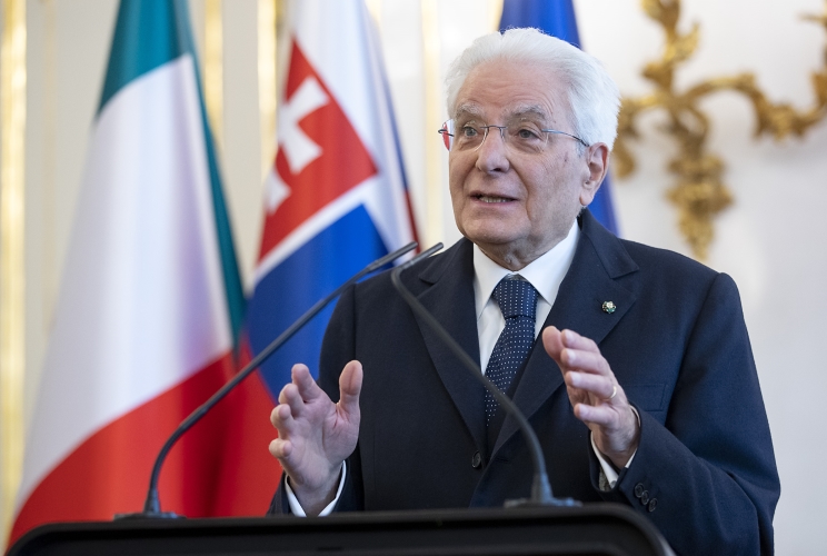 Il Presidente Sergio Mattarella e la Presidente della Repubblica Slovacca Zuzana Caputova in occasione delle dichiarazioni alla stampa