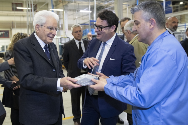 Il Presidente della Repubblica Sergio Mattarella  visita lo stabilimento Landi Renzo/AEB S.p.A. di Corte Tegge di Cavriago,in occasione della celebrazione della “Festa del Lavoro”
