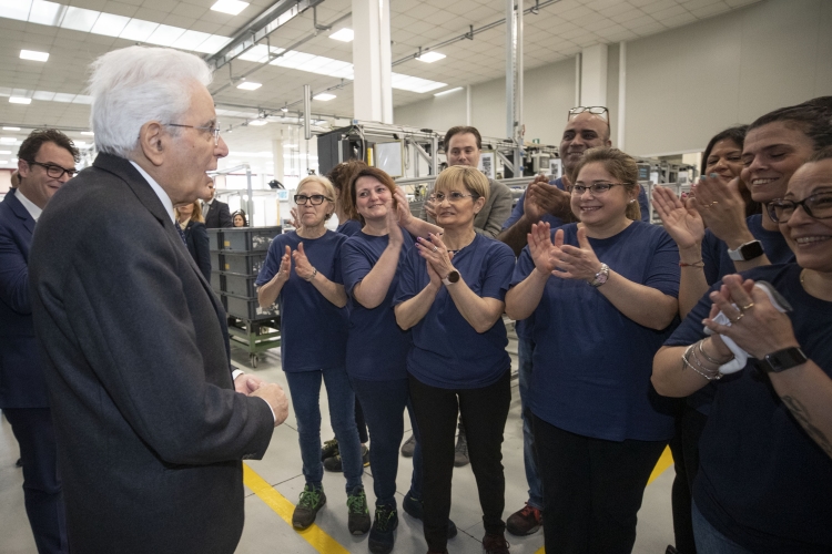 Il Presidente della Repubblica Sergio Mattarella  visita lo stabilimento Landi Renzo/AEB S.p.A. di Corte Tegge di Cavriago,in occasione della celebrazione della “Festa del Lavoro”
