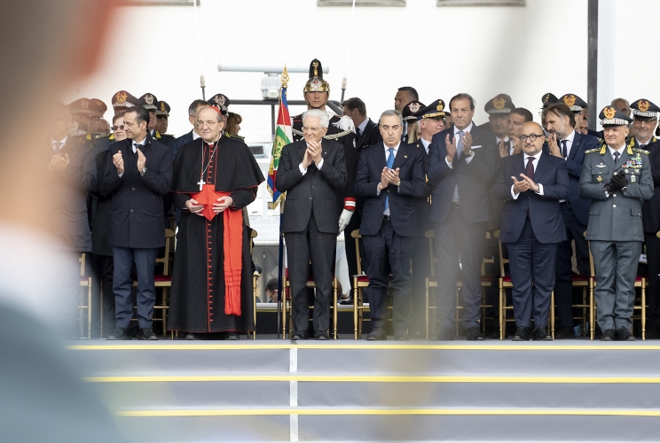 Il Presidente Sergio Mattarella in occasione della cerimonia di giuramento di fedeltà alla Repubblica degli Allievi Marescialli del 94° Corso “Dodecanneso II” e alla ricorrenza del 100° anniversario di fondazione della Scuola ispettori e sovrintendenti della Guardia di Finanza