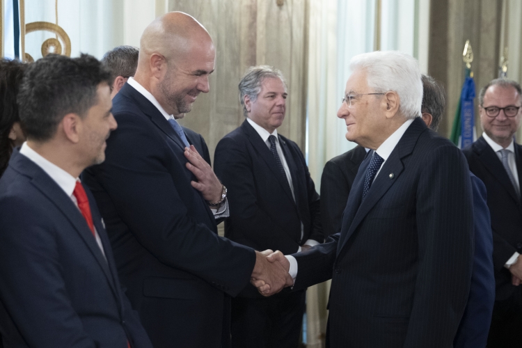 Il Presidente della Repubblica Sergio Mattarella con il Presidente del Senato Ignazio La Russa in occasione della cerimonia celebrativa del 75° anniversario della prima seduta dell'Aula del Senato della Repubblica