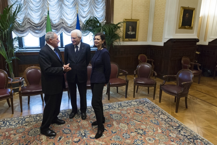 Il Presidente Sergio Mattarella con i Presidenti di Senato e Camera, Pietro Grasso e Laura Boldrini 