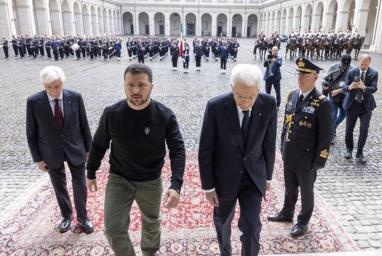 Il Presidente Sergio Mattarella con il Presidente dell'Ucraina Volodymyr Zelenzky