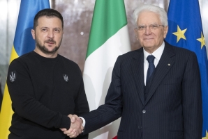 Il Presidente Sergio Mattarella con il Presidente dell'Ucraina Volodymyr Zelenzky