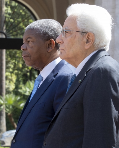 Il Presidente Sergio Mattarella e il Presidente della Repubblica d'Angola, João Manuel Gonçalves Lourenço, nel corso della cerimonia di benvenuto