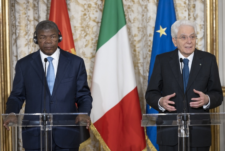Il Presidente Sergio Mattarella con il Presidente della Repubblica d'Angola, João Manuel Gonçalves Lourenço, nel corso delle dichiarazioni alla stampa
