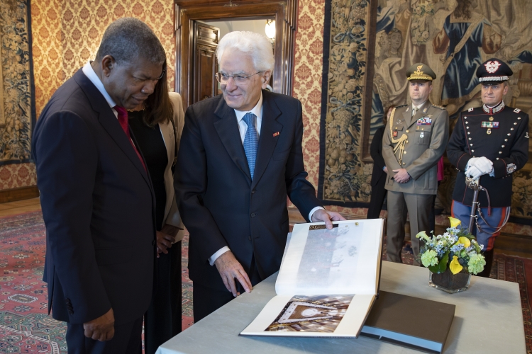 Il Presidente della Repubblica Sergio Mattarella con il Presidente della Repubblica d'Angola, João Manuel Gonçalves Lourenço, al termine della visita di Stato
